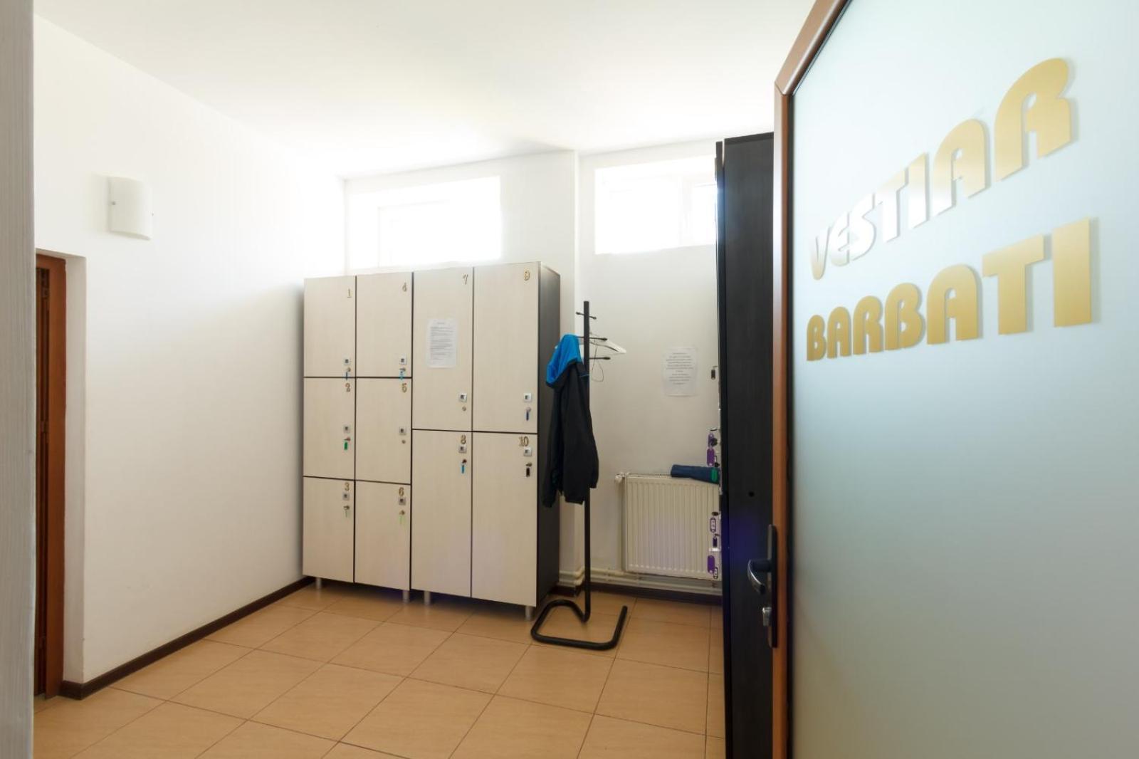 Ymy Hotels Zsilvásárhely Kültér fotó