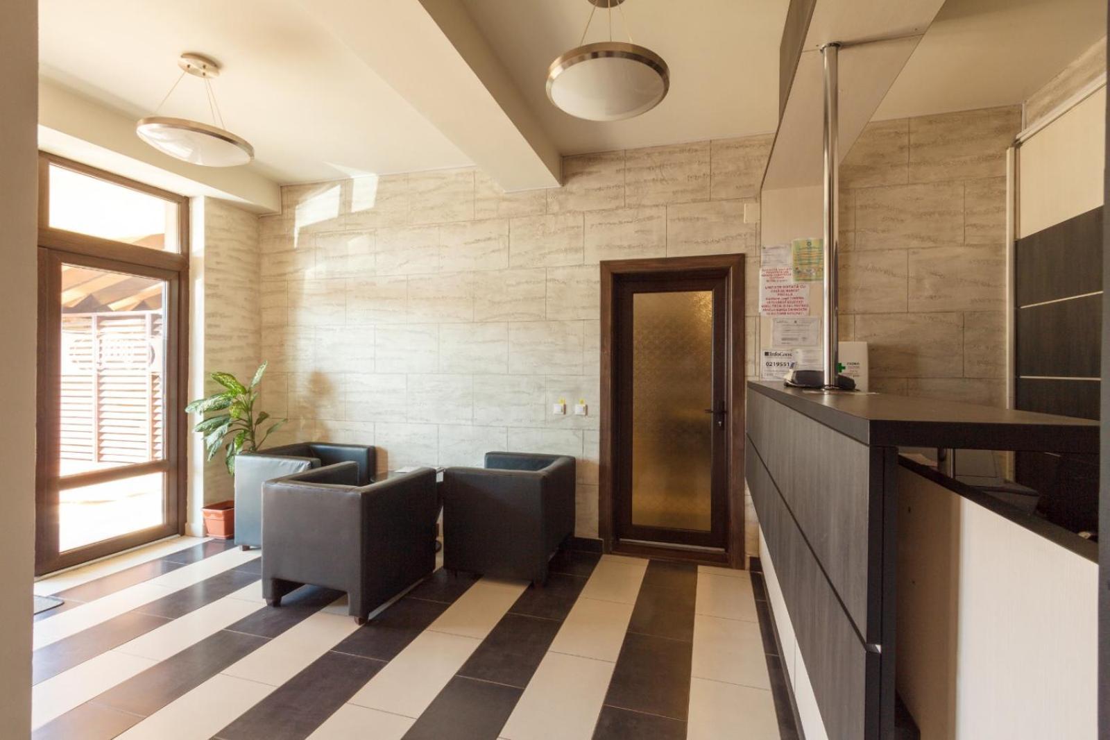 Ymy Hotels Zsilvásárhely Kültér fotó