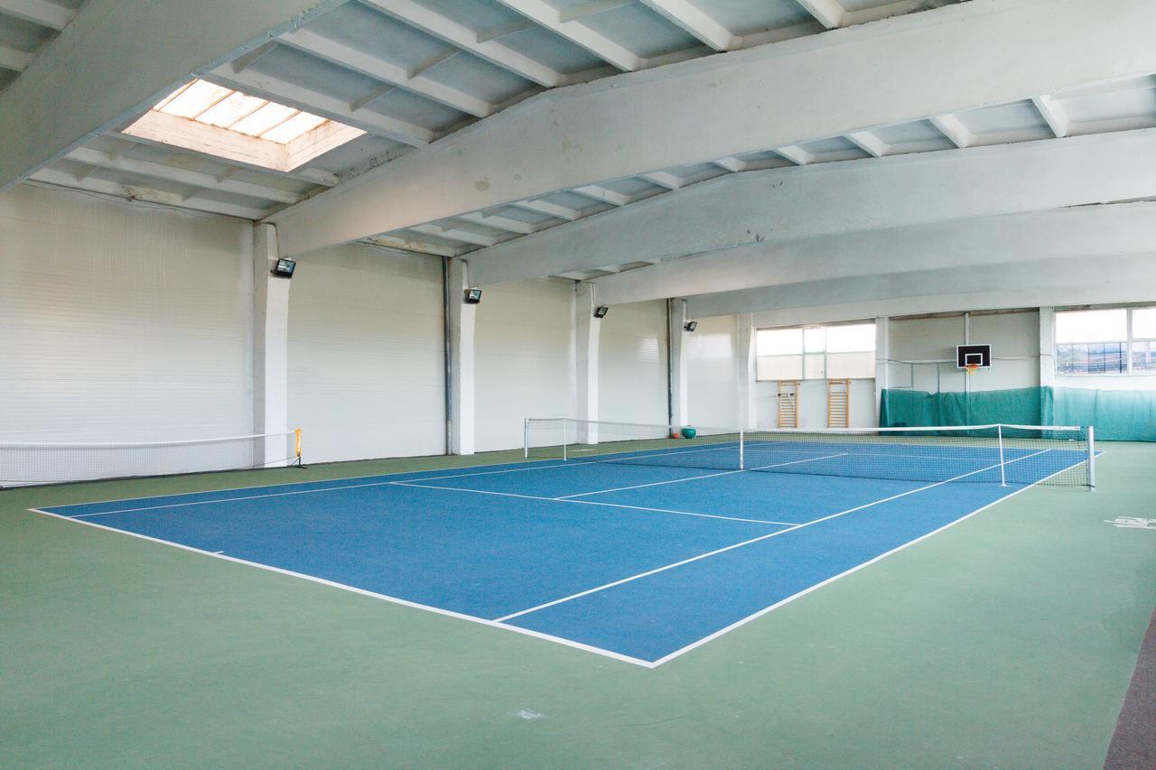 Ymy Hotels Zsilvásárhely Kültér fotó