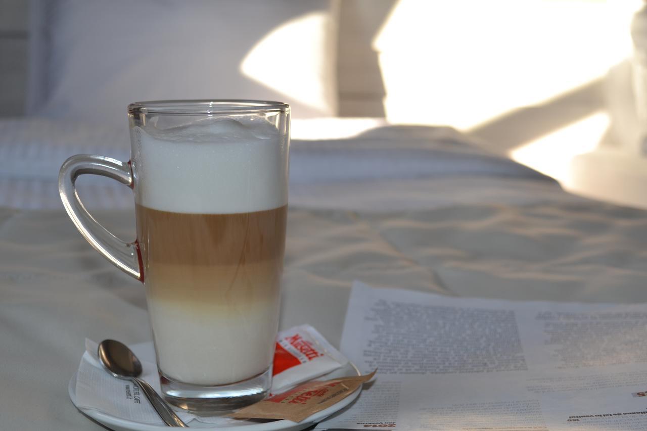 Ymy Hotels Zsilvásárhely Kültér fotó
